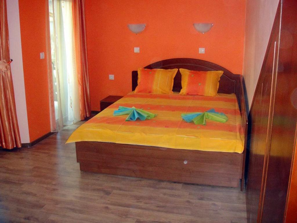קופריבשטיצה Guest House H Dzhogolanov חדר תמונה