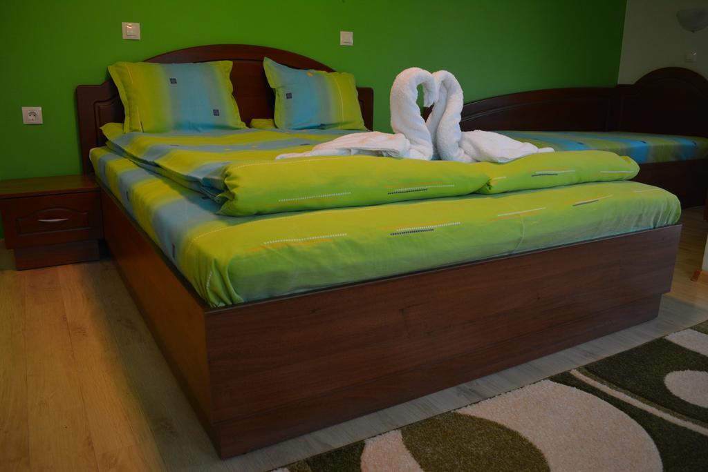 קופריבשטיצה Guest House H Dzhogolanov מראה חיצוני תמונה