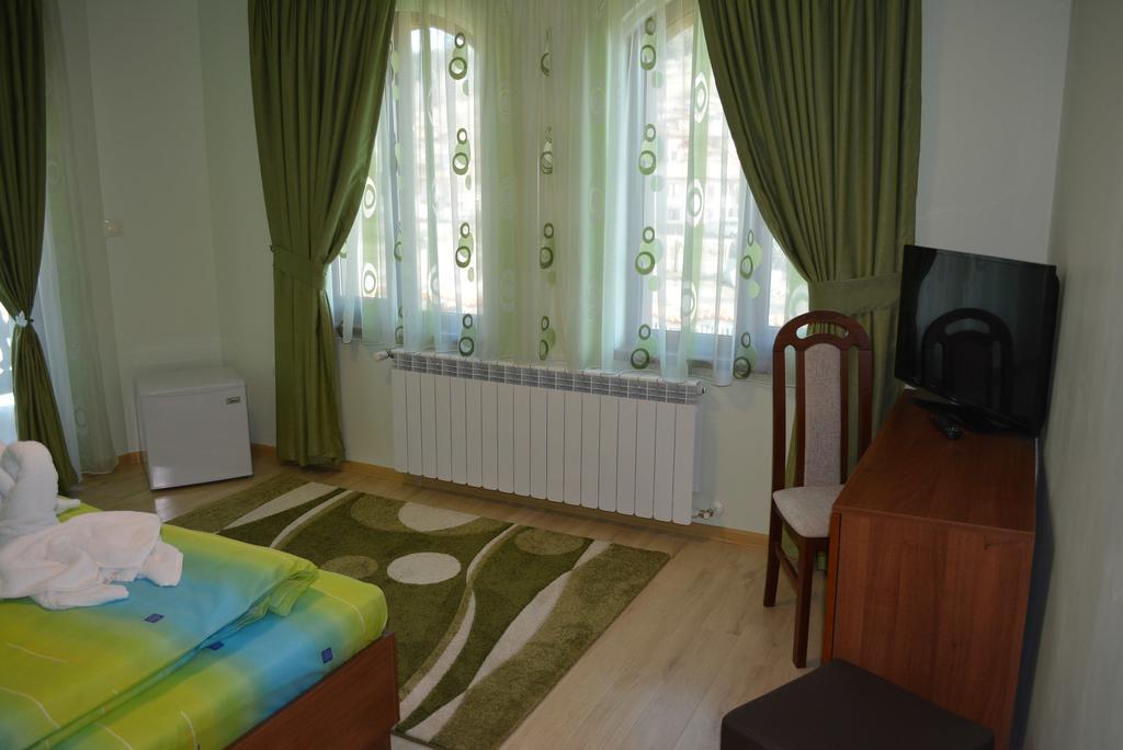 קופריבשטיצה Guest House H Dzhogolanov מראה חיצוני תמונה