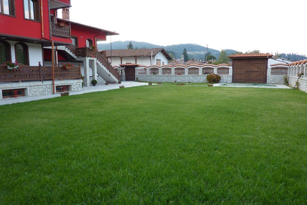 קופריבשטיצה Guest House H Dzhogolanov מראה חיצוני תמונה