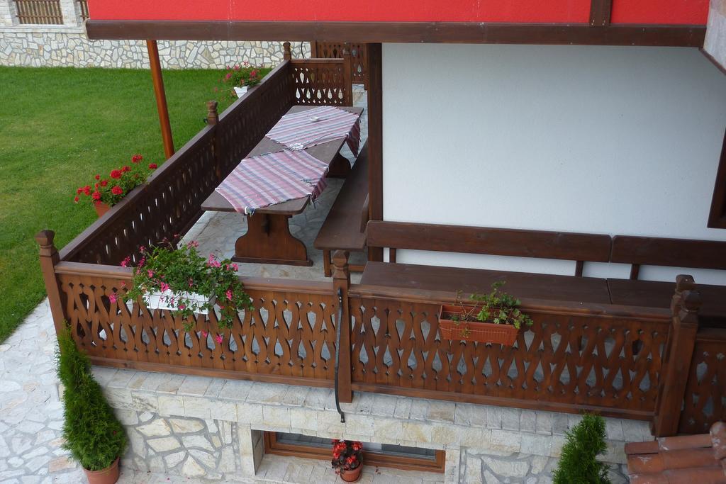 קופריבשטיצה Guest House H Dzhogolanov מראה חיצוני תמונה