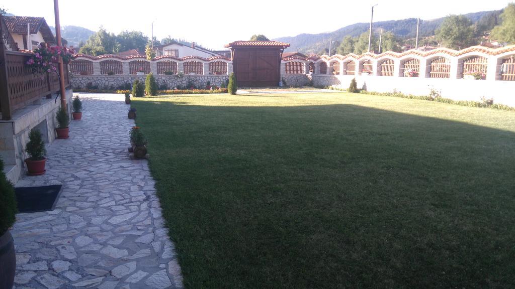 קופריבשטיצה Guest House H Dzhogolanov מראה חיצוני תמונה
