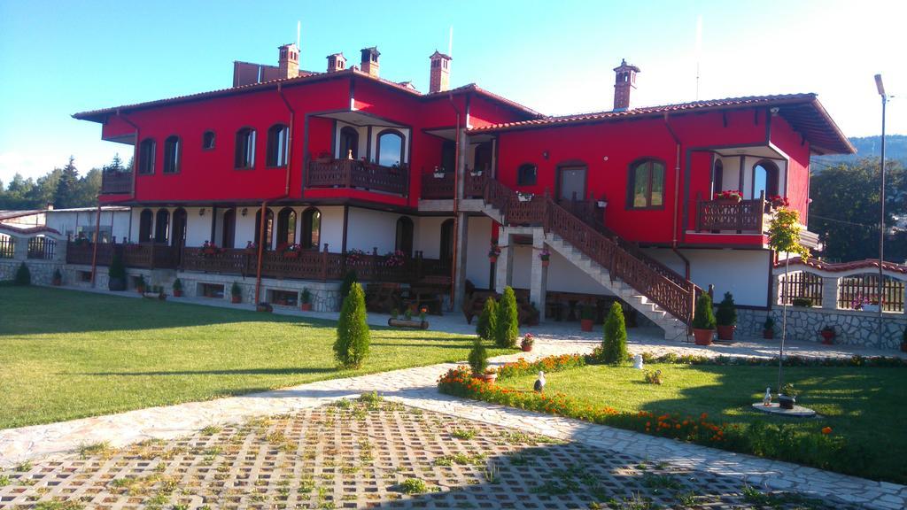 קופריבשטיצה Guest House H Dzhogolanov מראה חיצוני תמונה