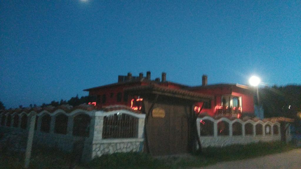 קופריבשטיצה Guest House H Dzhogolanov מראה חיצוני תמונה